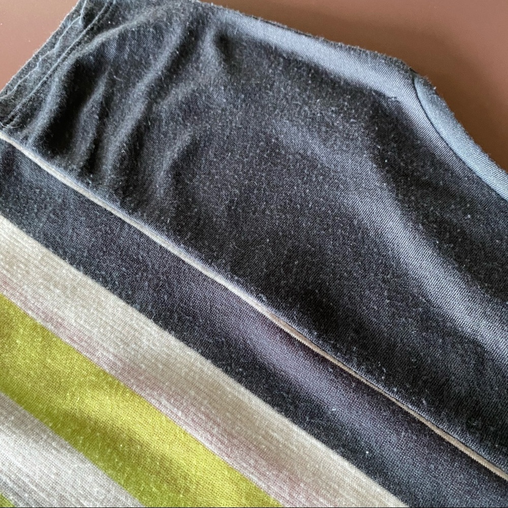 Striped thin sheer tee - Picture 15 of 15